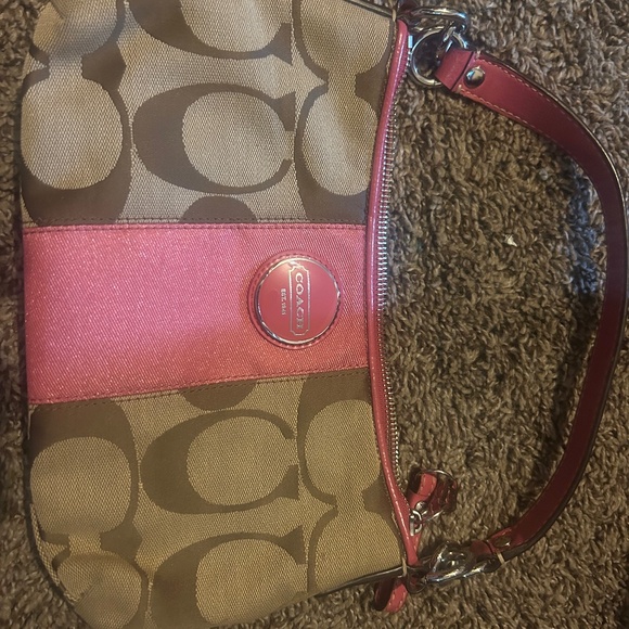 Purse - Picture 1 of 2